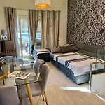 Mythos Palio, Seaview 300m Case de vacanță PalaiónTsiflíkion